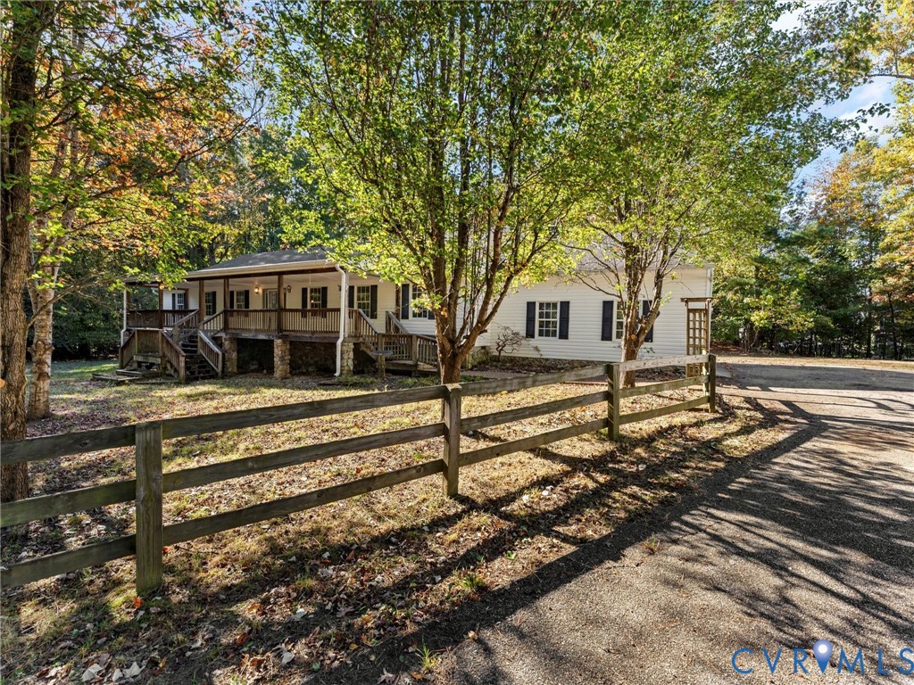 9402 Dry Creek Road Chesterfield, VA 23832 - Photo 3 of 46