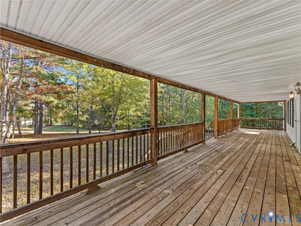 9402 Dry Creek Road Chesterfield, VA 23832 - Photo 6 of 46