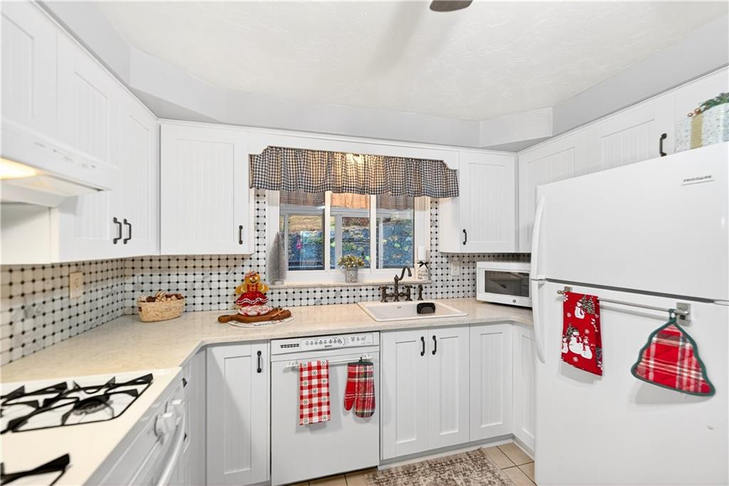 436 Spring Valley Road West Mifflin, PA 15122 - Photo 11 of 39 Gallery Image 11