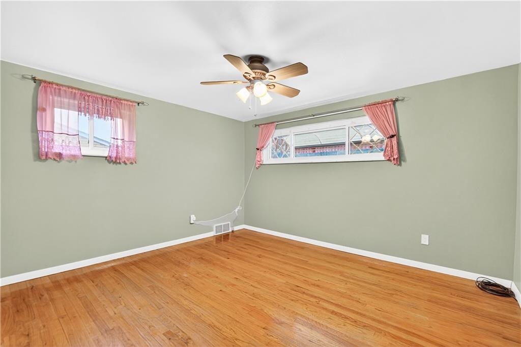 436 Spring Valley Road West Mifflin, PA 15122 - Photo 18 of 45