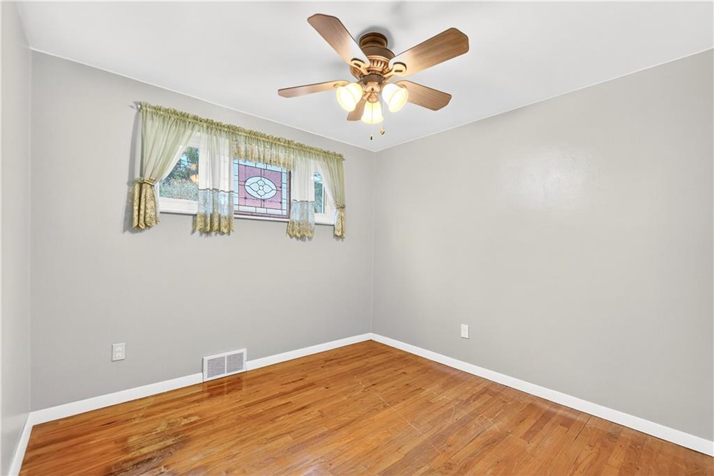 436 Spring Valley Road West Mifflin, PA 15122 - Photo 23 of 45