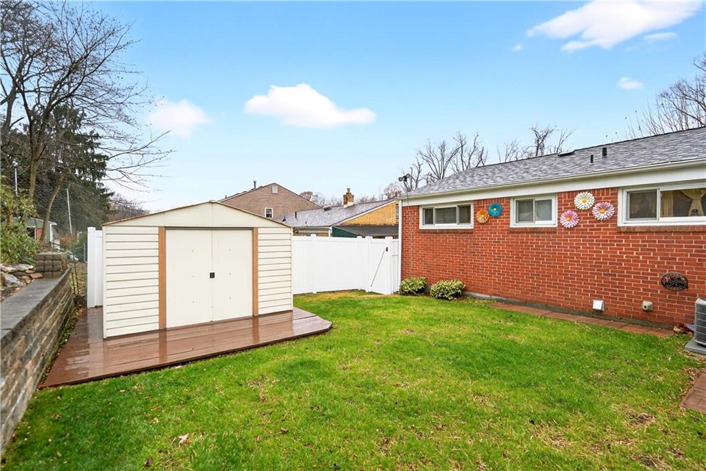 436 Spring Valley Road West Mifflin, PA 15122 - Photo 41 of 45