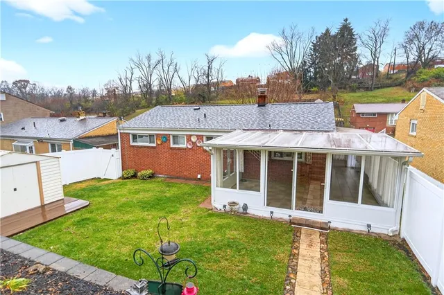 $250,000 | 436 Spring Valley Road, West Mifflin, PA 15122