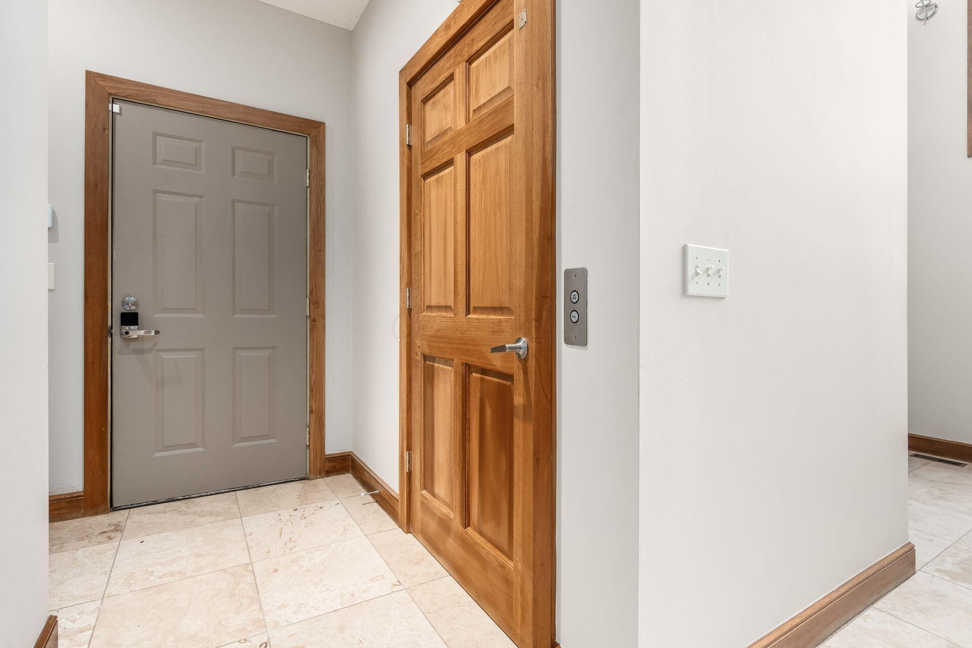 483 South Sunbury Road Westerville, OH 43081 - Photo 55 of 81 047_33bc6f_i 483 S Sunbury_41