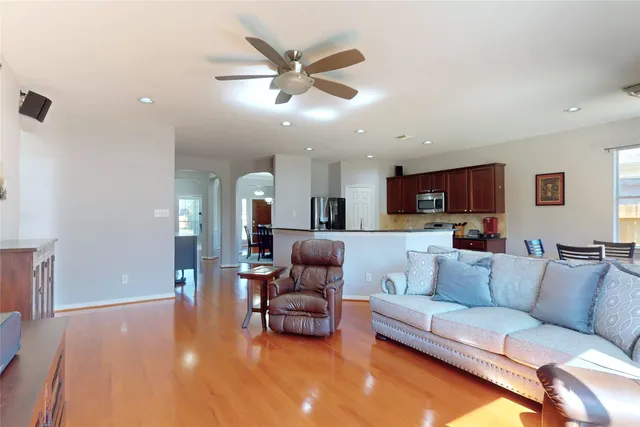 $390,000 | 2875 Milano Lane, League City, TX 77573