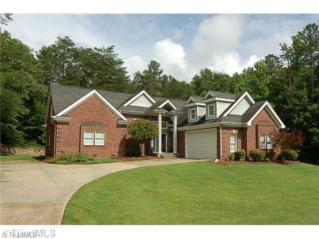 4715 Harvey Road Jamestown, NC 27282 - Photo 1 of 16 Exterior Front.