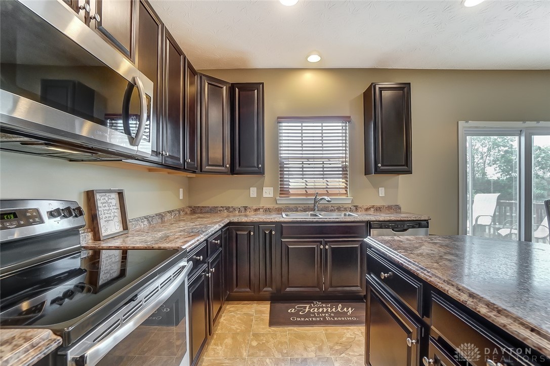 538 Recess Drive Riverside, OH 45404 - Photo 24 of 59 Gallery Image 24