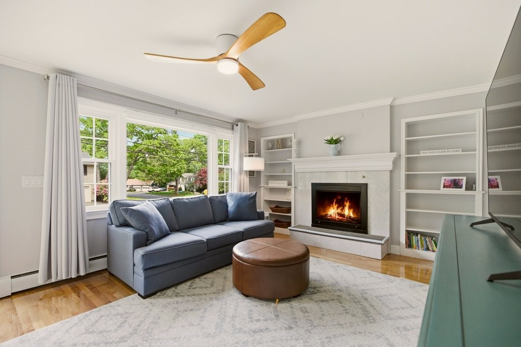 78 Grand View Road East Greenwich, RI 02818 - Photo 7 of 47