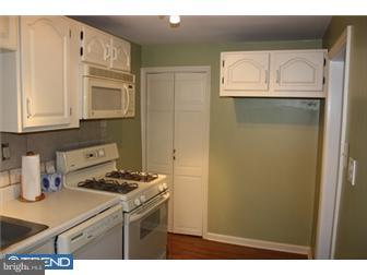 506 Wiltshire Road Upper Darby, PA 19082 - Photo 7 of 12 Kitchen