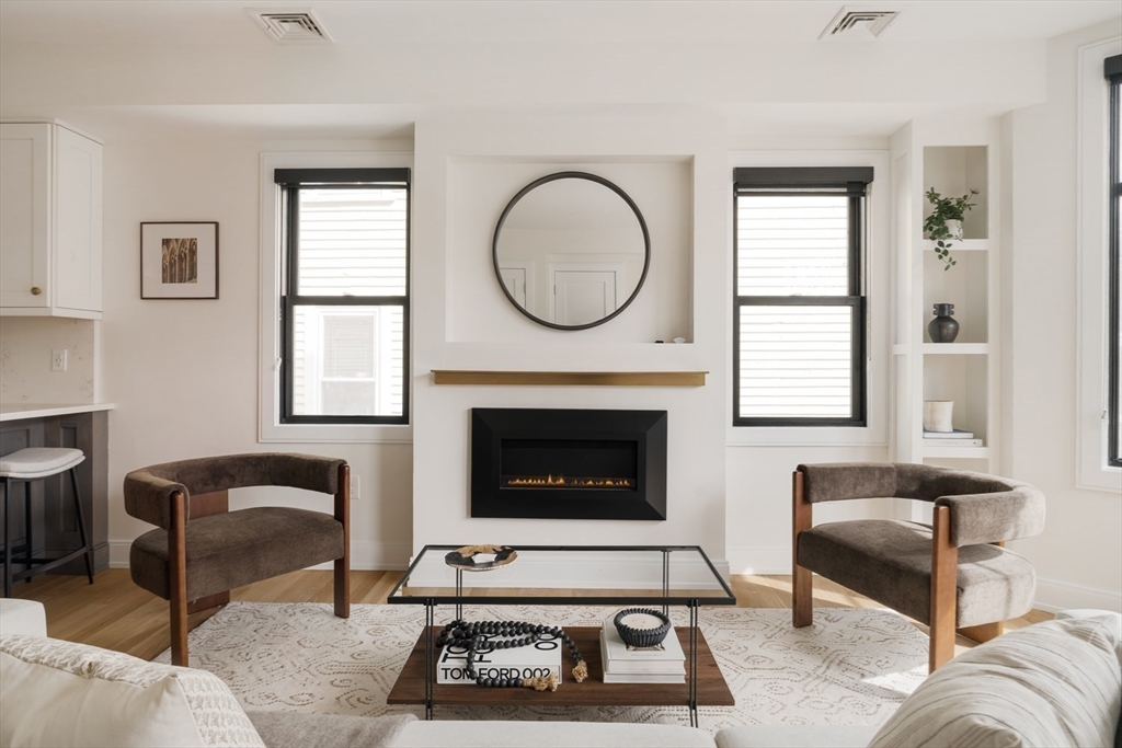 36 Hall Street, Unit 2 Boston, MA 02130 - Photo 3 of 27