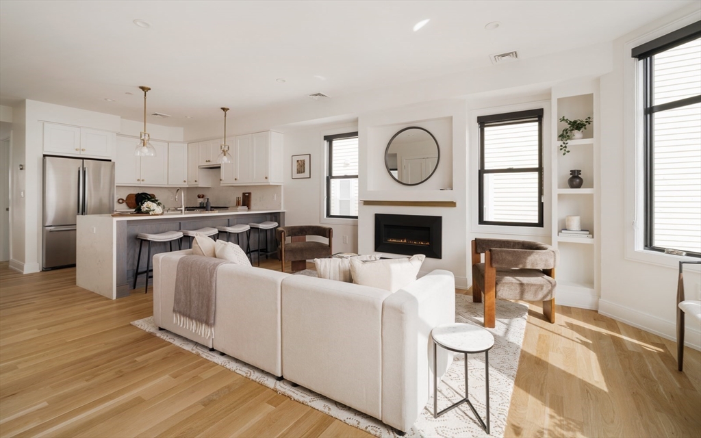 36 Hall Street, Unit 2 Boston, MA 02130 - Photo 4 of 27