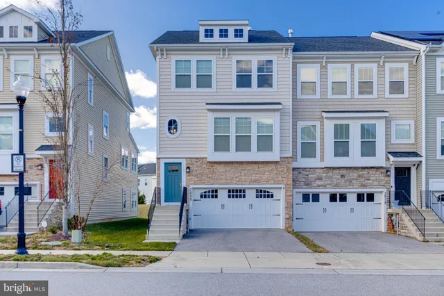 $3,300 | 7520 Calais Way, Glen Burnie, MD 21060