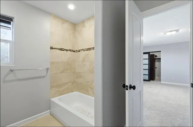 $3,200 | 1922 Kensington Drive, Carrollton, TX 75007