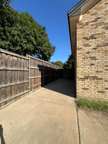 $3,200 | 1922 Kensington Drive, Carrollton, TX 75007