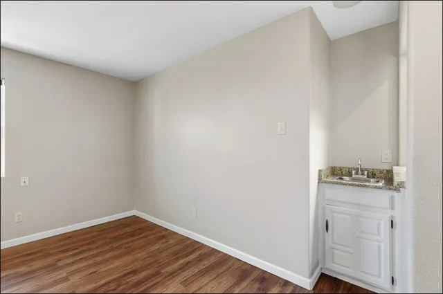 $3,200 | 1922 Kensington Drive, Carrollton, TX 75007