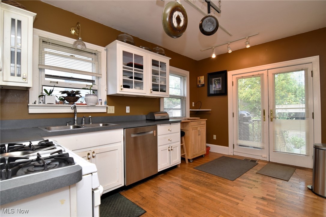 1165 Pomona Road Cleveland Heights, OH 44121 - Photo 9 of 27