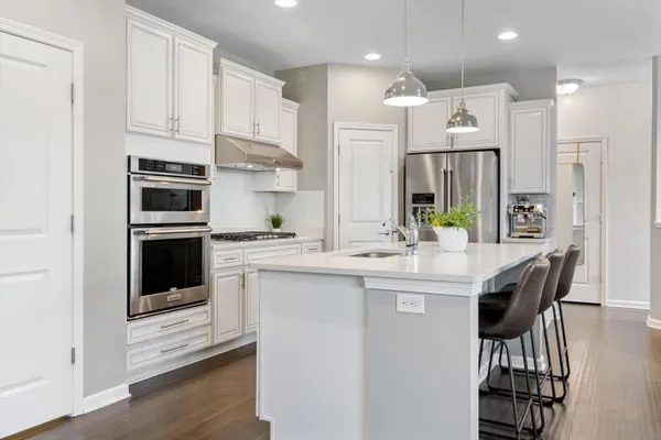 $635,000 | 57662 Village Drive, New Hudson, MI 48165