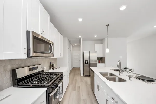 $2,000 | 16981 Juniper Blossom Bend, Conroe, TX 77302