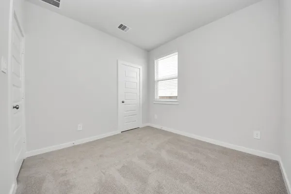 $2,000 | 16981 Juniper Blossom Bend, Conroe, TX 77302