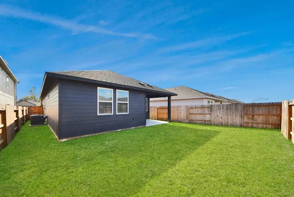 $2,000 | 16981 Juniper Blossom Bend, Conroe, TX 77302