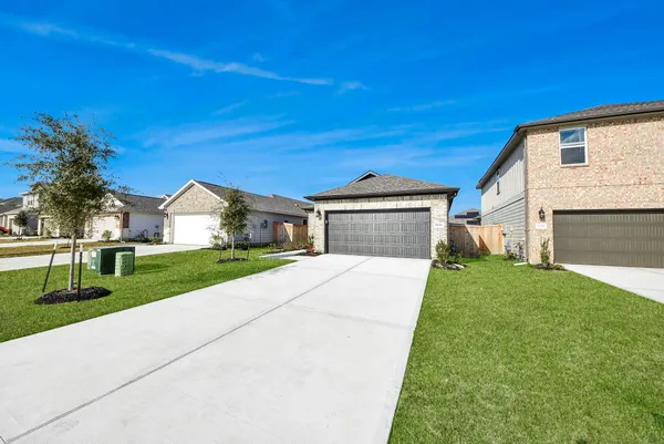 $2,000 | 16981 Juniper Blossom Bend, Conroe, TX 77302