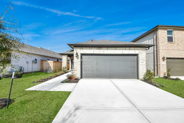 $2,000 | 16981 Juniper Blossom Bend, Conroe, TX 77302