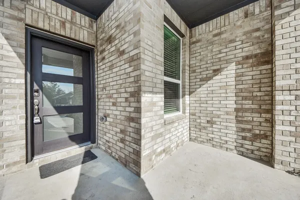 $2,000 | 16981 Juniper Blossom Bend, Conroe, TX 77302