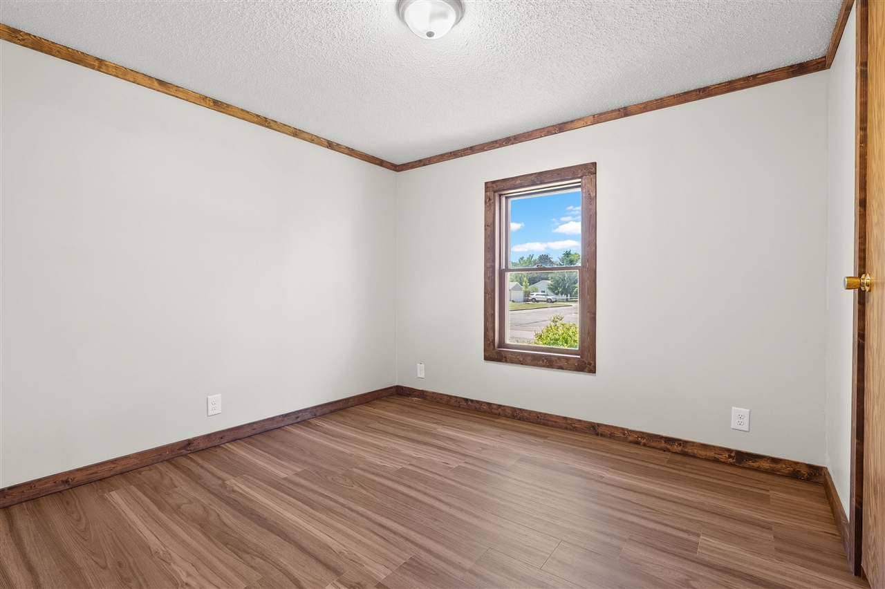 529 Riverside Drive Battle Creek, MI 49015 - Photo 17 of 42