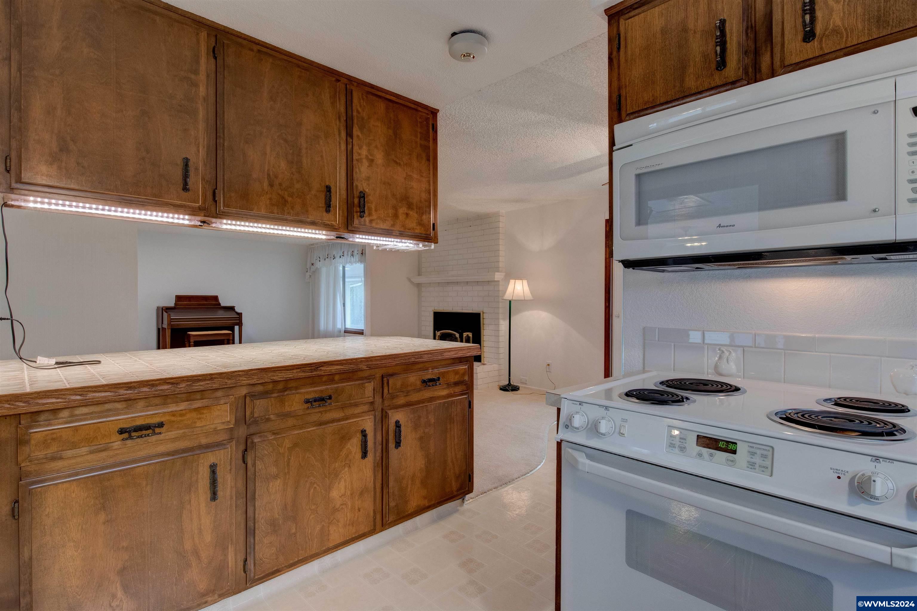 463 Snoopy Lane Northeast Salem, OR 97301 - Photo 13 of 42
