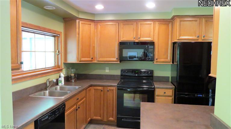 6342 Ledge Road Thompson, OH 44086 - Photo 3 of 22