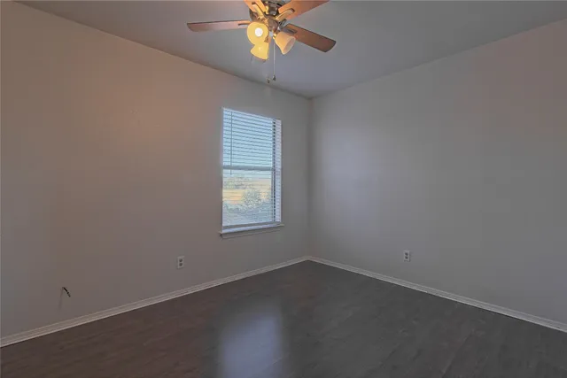 $1,295 | 3004 Whisper Oaks Lane, Unit D, Georgetown, TX 78628