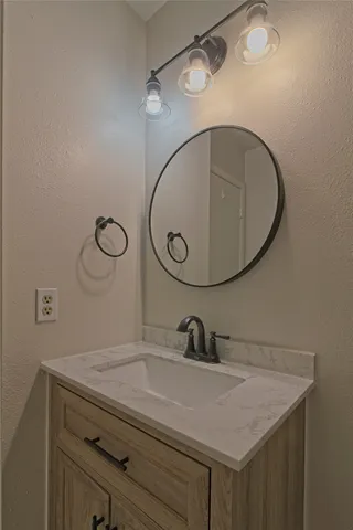 $1,295 | 3004 Whisper Oaks Lane, Unit D, Georgetown, TX 78628