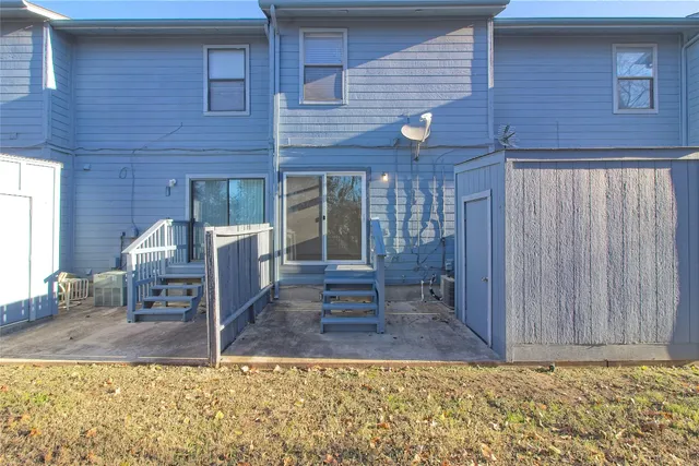 $1,295 | 3004 Whisper Oaks Lane, Unit D, Georgetown, TX 78628