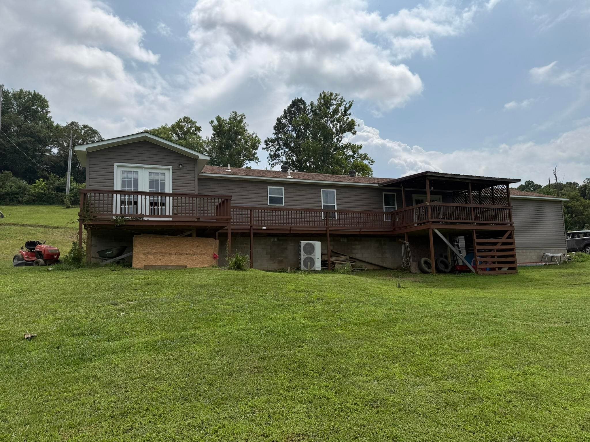 9529 Grandview Lake Road Ashland, KY 41102 - Photo 3 of 37 Gallery Image 3