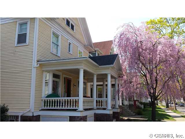 Exterior Front Welcome to 306 Rosedale
