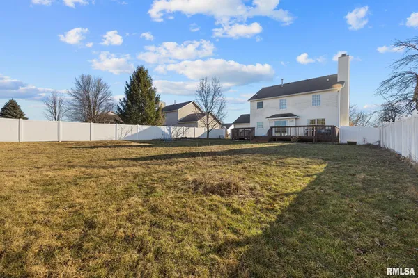 $380,000 | 2331 West Molly Lane, Dunlap, IL 61525