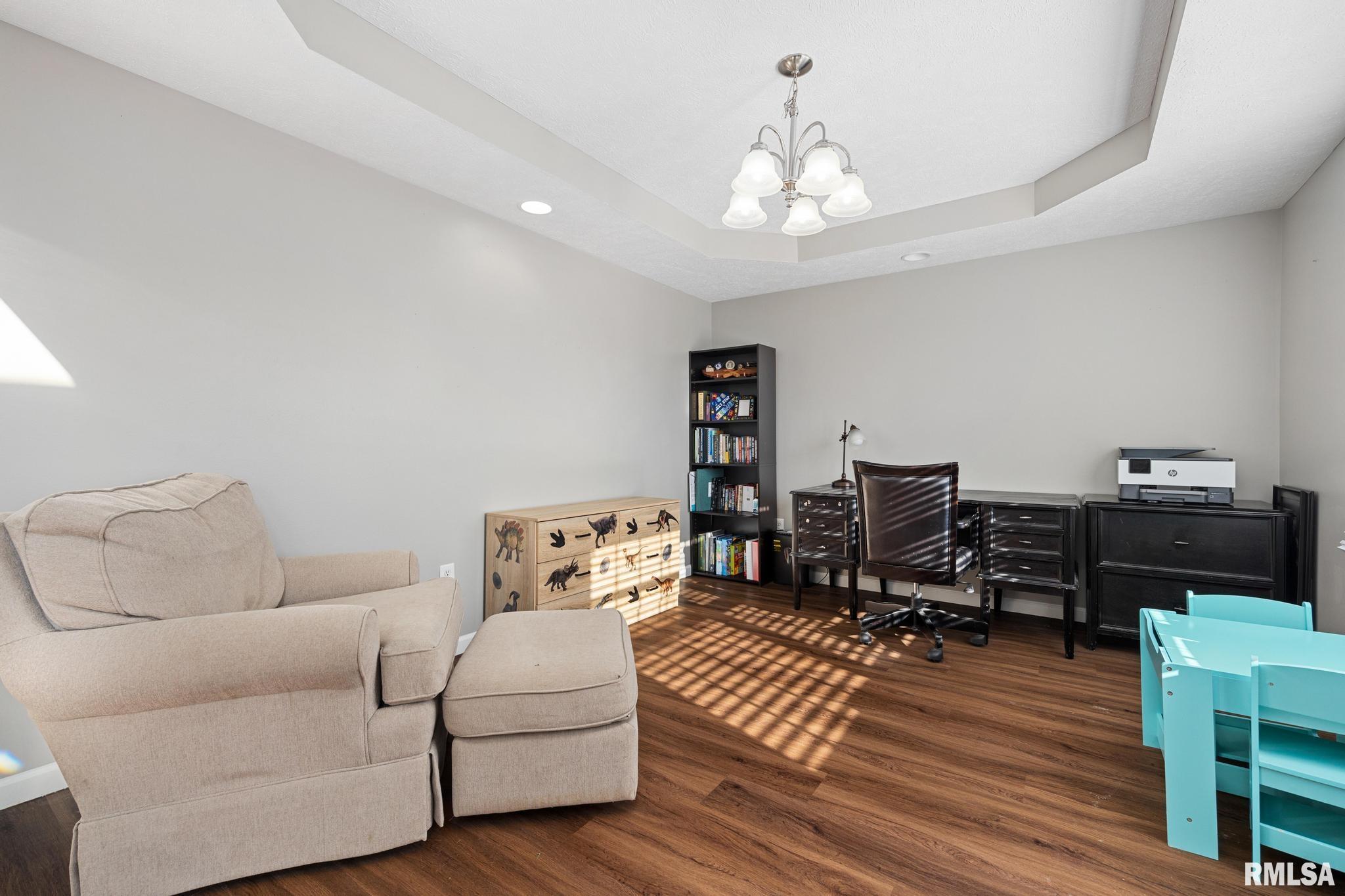 2331 West Molly Lane Dunlap, IL 61525 - Photo 3 of 34