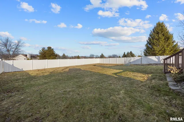 $380,000 | 2331 West Molly Lane, Dunlap, IL 61525