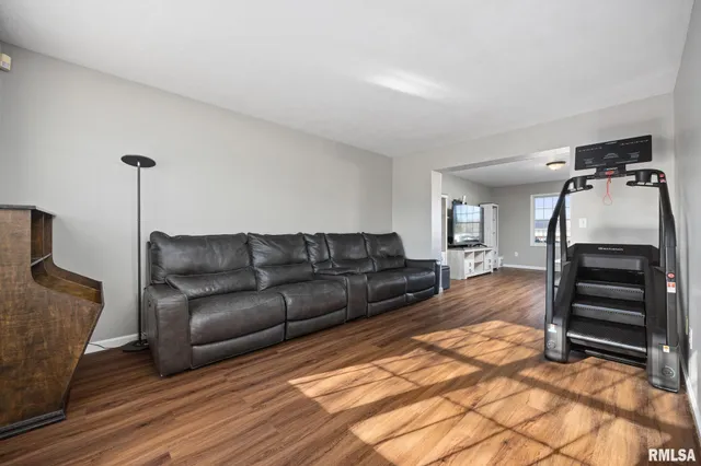 $380,000 | 2331 West Molly Lane, Dunlap, IL 61525