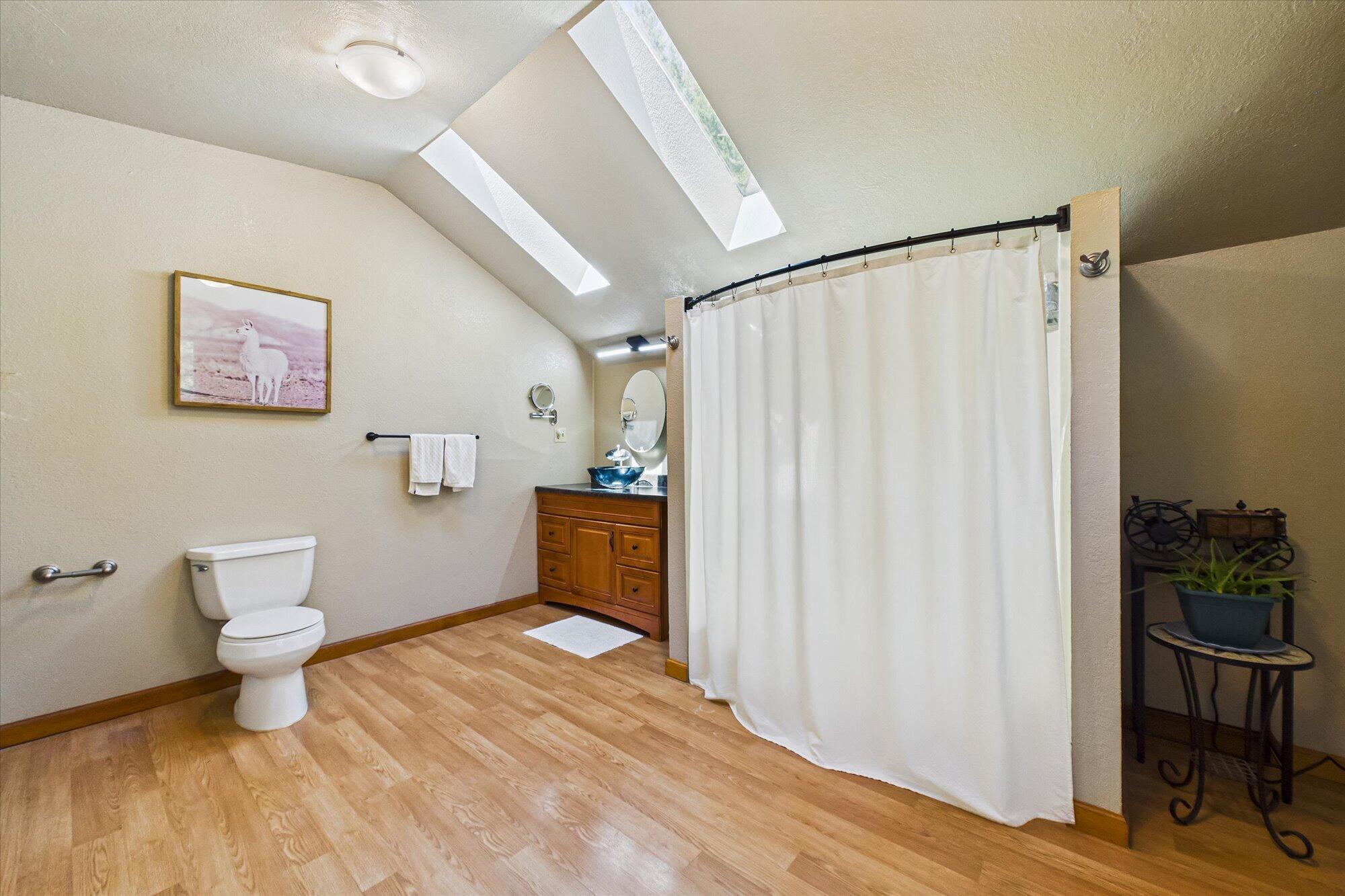 655 Gibson Creek Road Whitethorn, CA 95589 - Photo 35 of 60