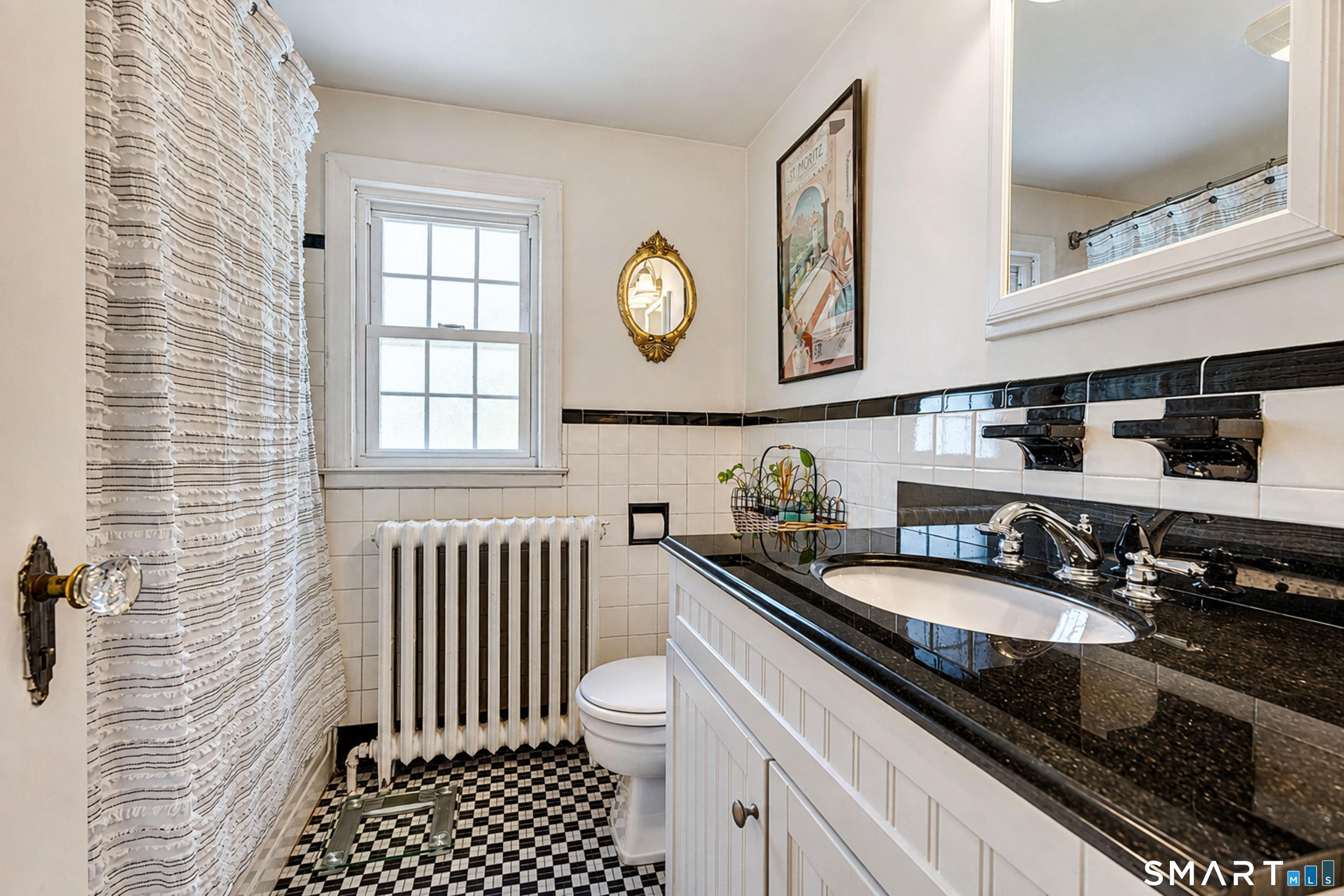 64 Meadowbrook Road West Hartford, CT 06107 - Photo 15 of 28 Gallery Image 15