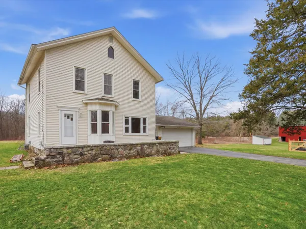 $489,000 | 17753 Waterloo Road, Chelsea, MI 48118