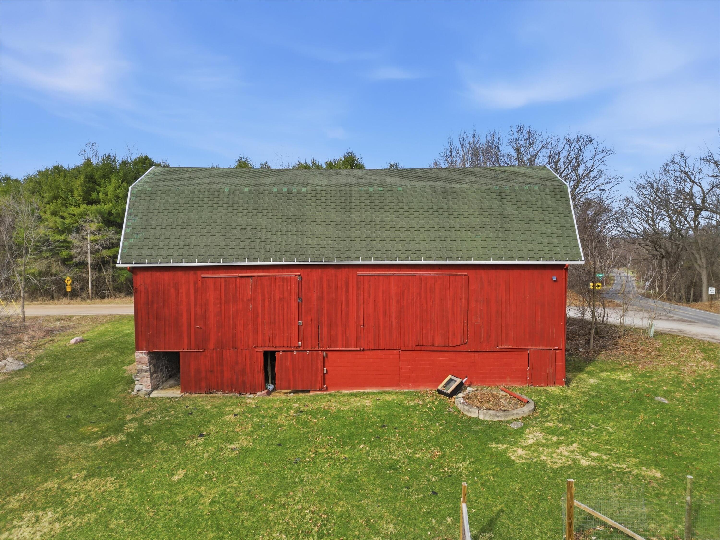 17753 Waterloo Road Chelsea, MI 48118 - Photo 44 of 93 44-DJI_0288