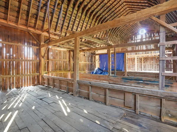 $489,000 | 17753 Waterloo Road, Chelsea, MI 48118