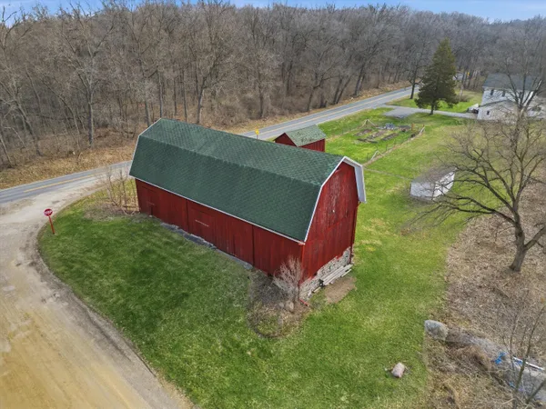 $489,000 | 17753 Waterloo Road, Chelsea, MI 48118