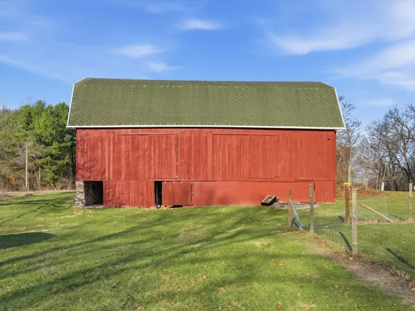 $489,000 | 17753 Waterloo Road, Chelsea, MI 48118