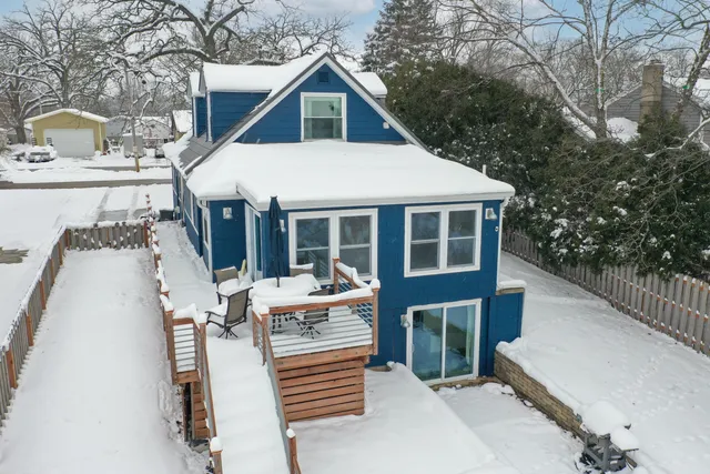 $850,000 | 2201 Lakeshore Drive, Dover, WI 53139