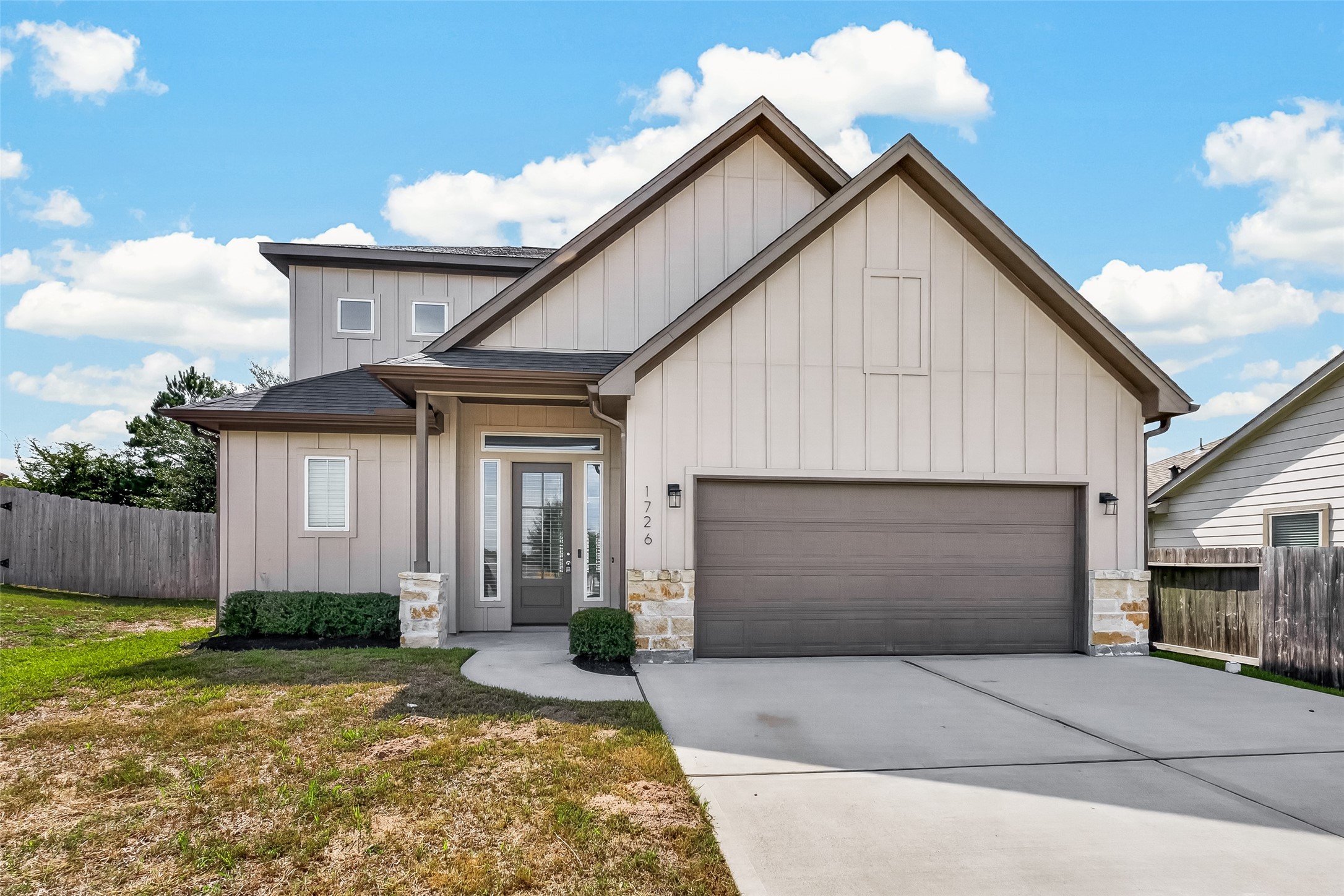 1726 Wandering Hills Road Conroe, TX 77304 - Photo 1 of 44 Gallery Image 1