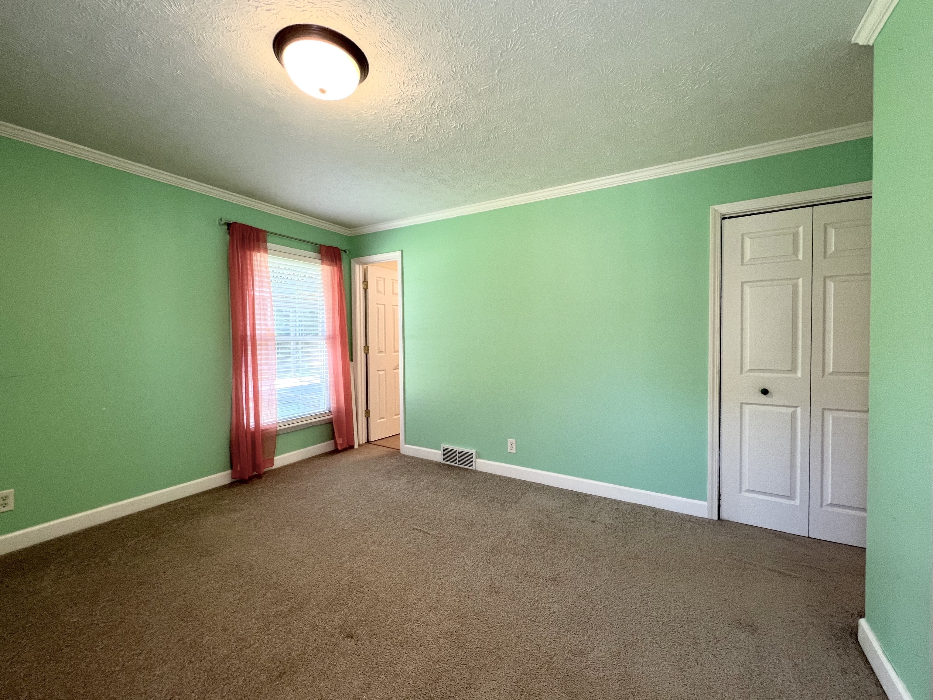 3215 North Marr Road Columbus, IN 47203 - Photo 18 of 29 Gallery Image 18