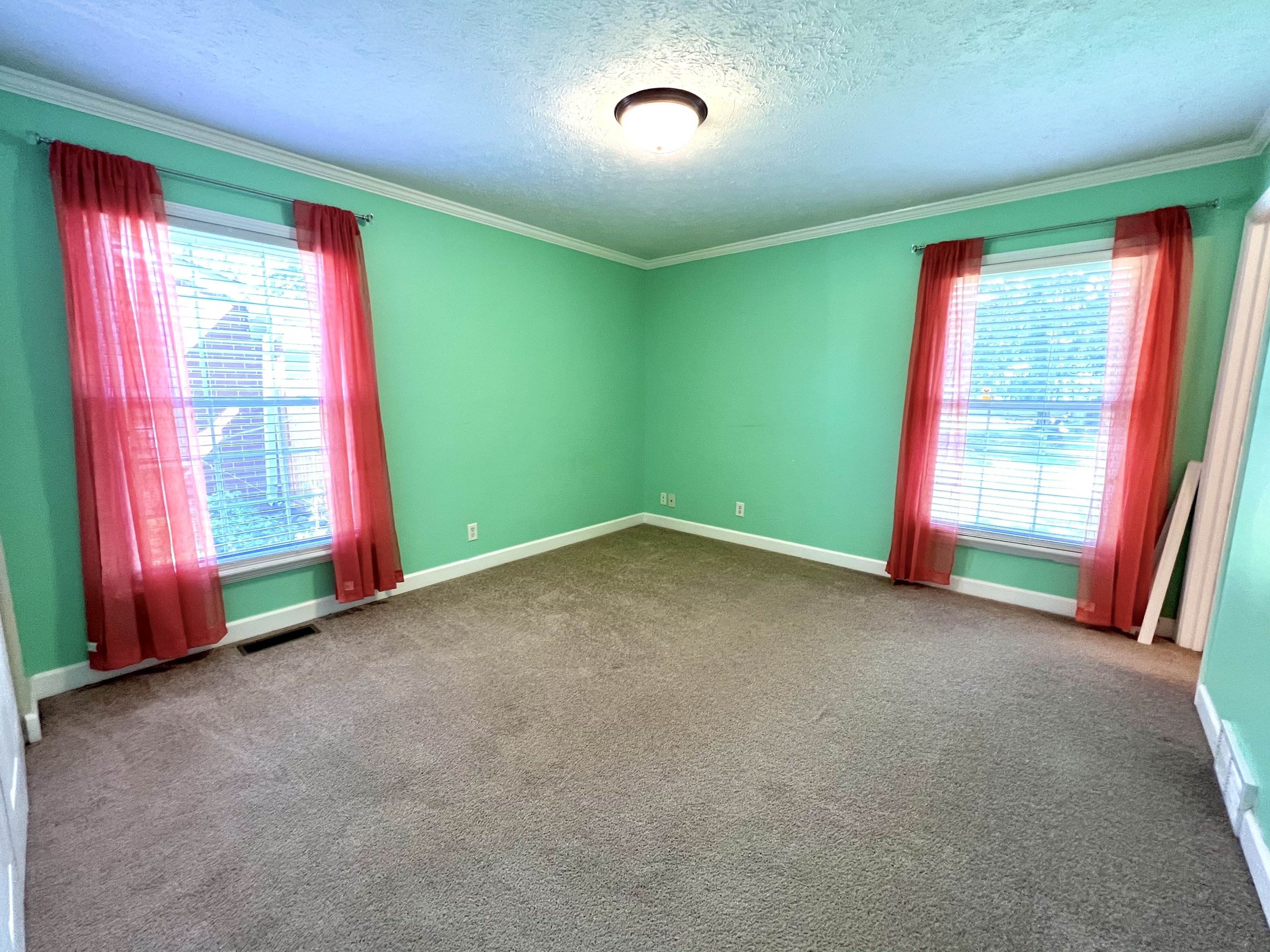 3215 North Marr Road Columbus, IN 47203 - Photo 19 of 29 Gallery Image 19